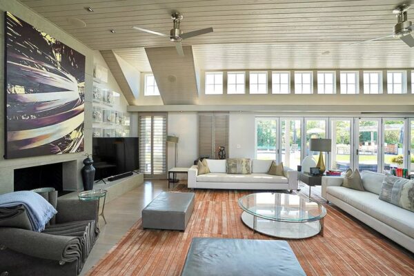 Dramatic Contemporary Styled House in Edgartown with Striking ...