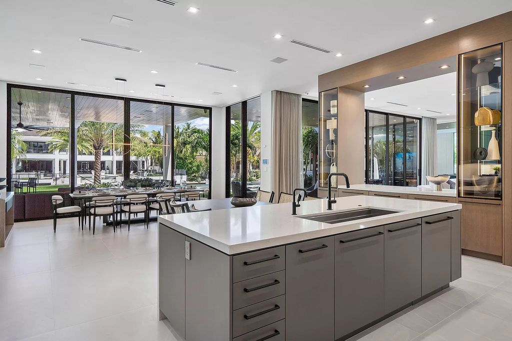 The Mansion in Boca Raton, a brand new waterfront SRD Signature Estate offers the height of luxury and elegance combined with the latest high-tech upgrades is now available for sale. This home located at 404 E Coconut Palm Rd, Boca Raton, Florida