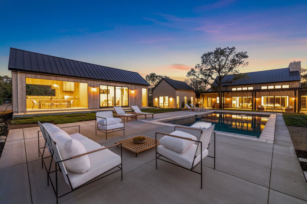 The Home in Sonoma, a beautiful Oak studded parcel with privacy, lush landscaping, in-ground pool, solar, and gated entry is now available for sale. This home located at 21706 Hyde Rd, Sonoma, California