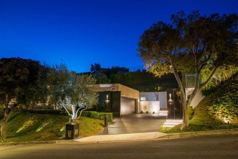 A Contemporary Home by Paul McLean in Beverly Hills Built to The ...