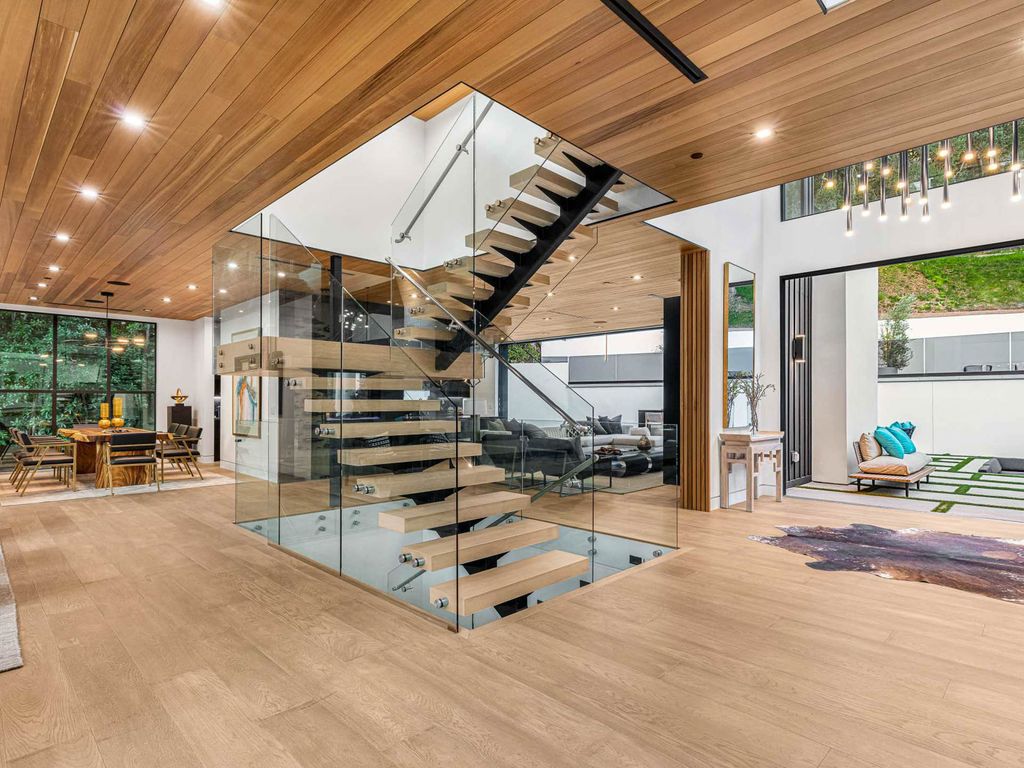 The Home in Beverly Hills, a newly constructed architectural tour de force offers intricate architecturally crafted and uniquely inspired amenities is now available for sale. This home located at 2630 Hutton Dr, Beverly Hills, California 