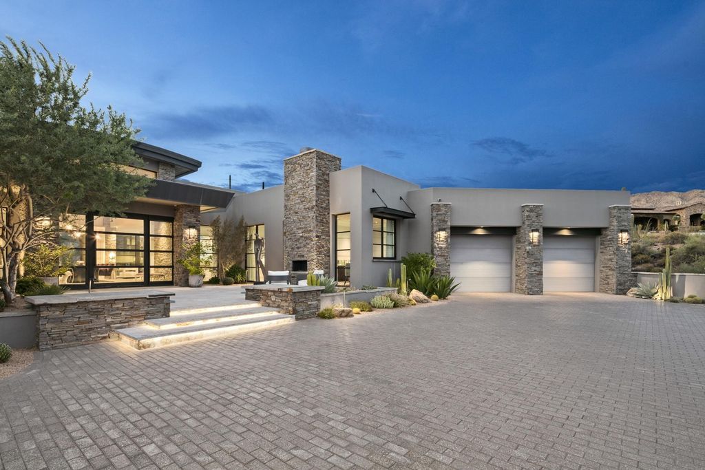 A-Simply-Stunning-Contemporary-Home-in-Scottsdale-with-Striking-Mountain-Views-for-Sale-at-7.25-Million-1