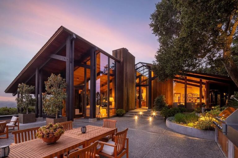 An Exceptionally Architectural Home commands A Sweeping Panorama of Natural Landscapes in Carmel Valley on The Market with Asking Price $7.495 Million