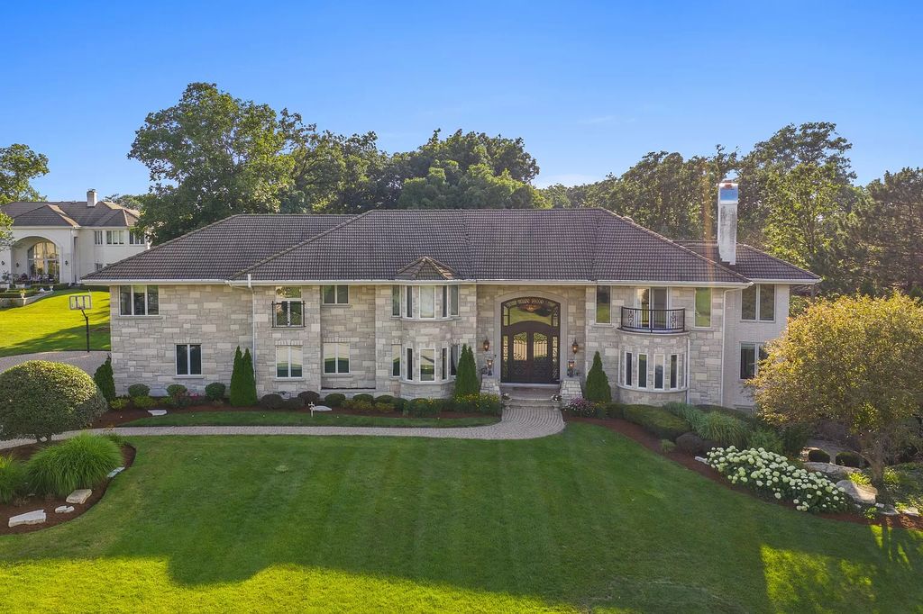 The Residence in Oak Brook is a luxurious home restructured and remodeled the exterior and interior, now available for sale. This home located at 1611 Midwest Club Pkwy, Oak Brook, Illinois