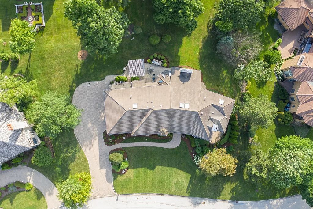 The Residence in Oak Brook is a luxurious home restructured and remodeled the exterior and interior, now available for sale. This home located at 1611 Midwest Club Pkwy, Oak Brook, Illinois