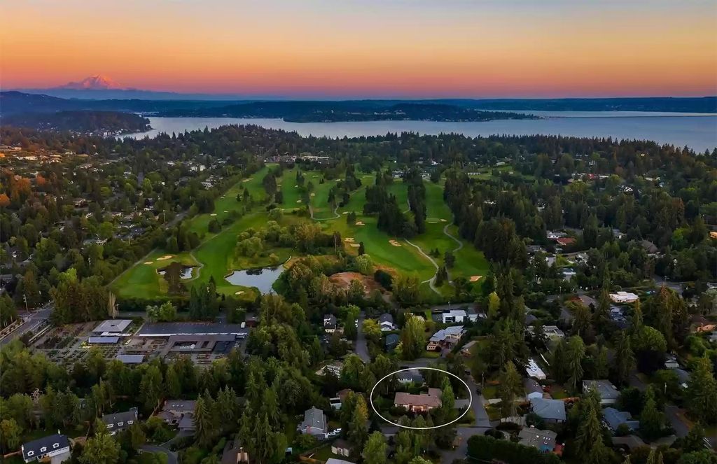 The Estate in Medina is a luxurious home recently updated with refinished hardwoods, open spaces for daily living and entertaining now available for sale. This home located at 8245 NE 26th St, Medina, Washington; offering 05 bedrooms and 05 bathrooms with 5,440 square feet of living spaces.