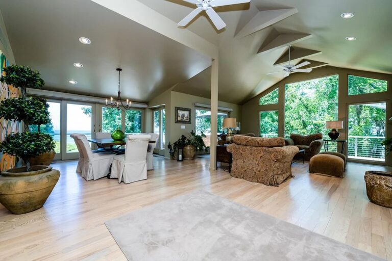 Enjoy Spectacular Views of Lake Michigan from This 2.9 Million