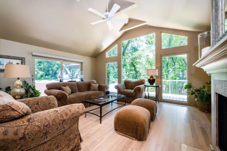 Enjoy Spectacular Views of Lake Michigan from This 2.9 Million