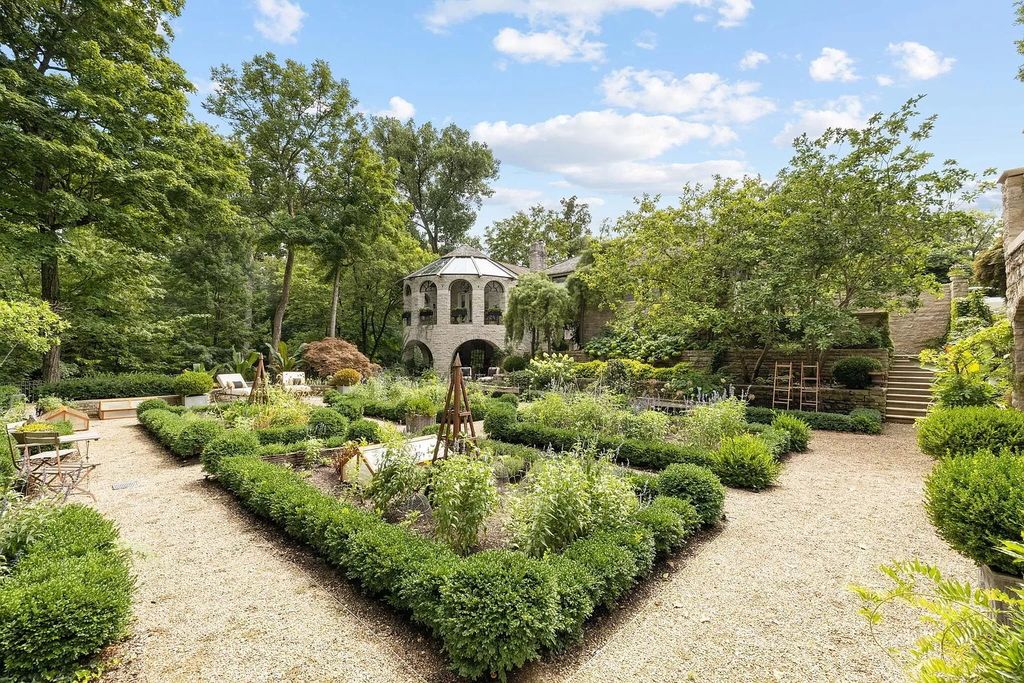 The Home in Dublin offers expansive living room with panoramic unreplicatable views, now available for sale. This home located at 5000 Deer Run Dr, Dublin, Ohio