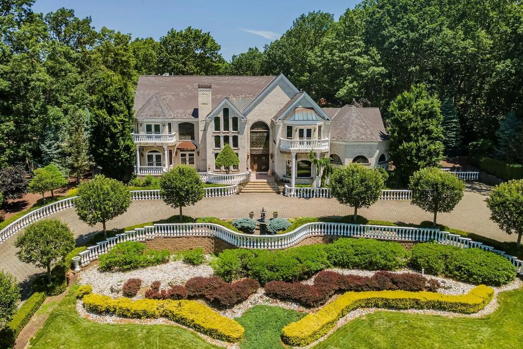 The Estate in Marlboro is a luxurious home with luxurious Eastern European design exuding excellence in architecture and craftsmanship now available for sale. This home located at 101 School Road, Marlboro, New Jersey; offering 06 bedrooms and 09 bathrooms with 1.87 acres of land.