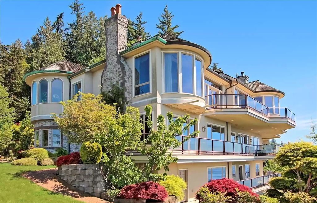 The Estate in Edmonds is a luxurious home built with utmost fine materials and expert craftsmanship now available for sale. This home located at 7202 Picnic Pl, Edmonds, Washington; offering 04 bedrooms and 05 bathrooms with 7,539 square feet of living spaces. 