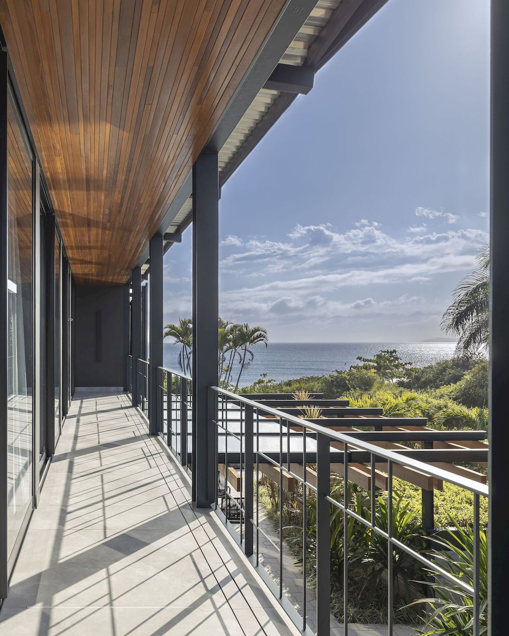 Green House, Stunning Brand-new Home in Brazil by ES Arquitetura