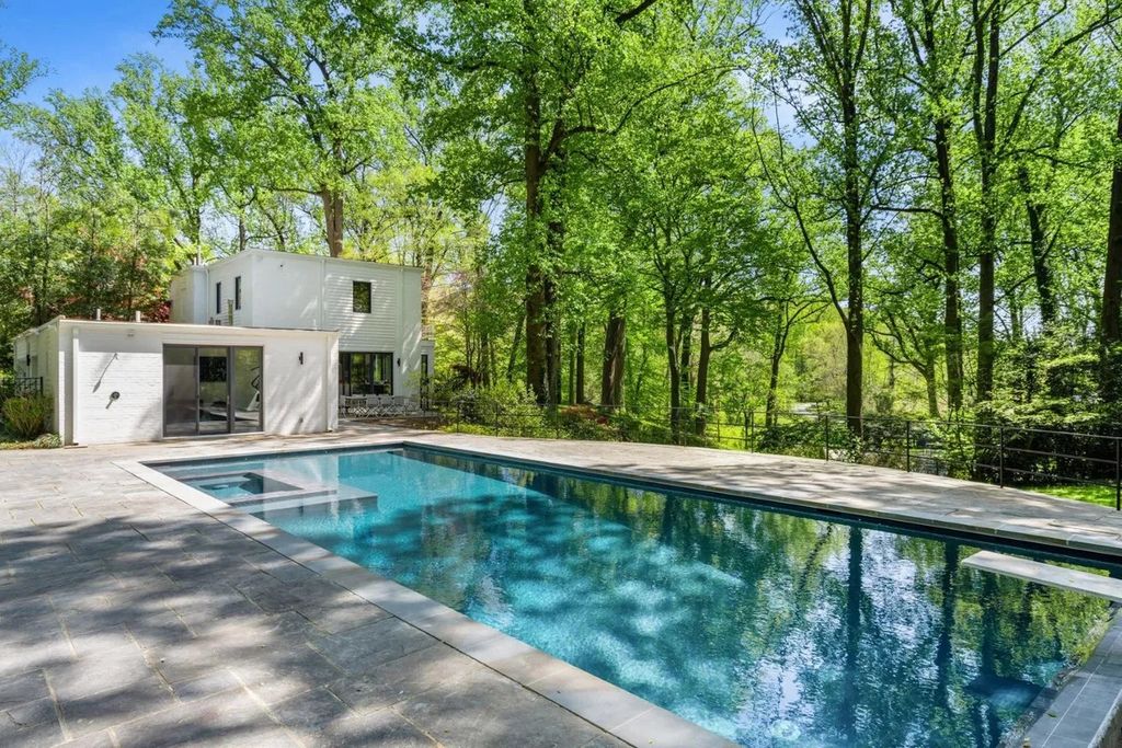 The Estate in Bethesda is a luxurious home newly and completely renovated to impeccable standards now available for sale. This home located at 5216 Abingdon Rd, Bethesda, Maryland; offering 06 bedrooms and 09 bathrooms with 7,427 square feet of living spaces.