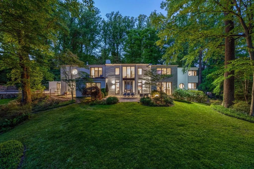 The Estate in Bethesda is a luxurious home newly and completely renovated to impeccable standards now available for sale. This home located at 5216 Abingdon Rd, Bethesda, Maryland; offering 06 bedrooms and 09 bathrooms with 7,427 square feet of living spaces.