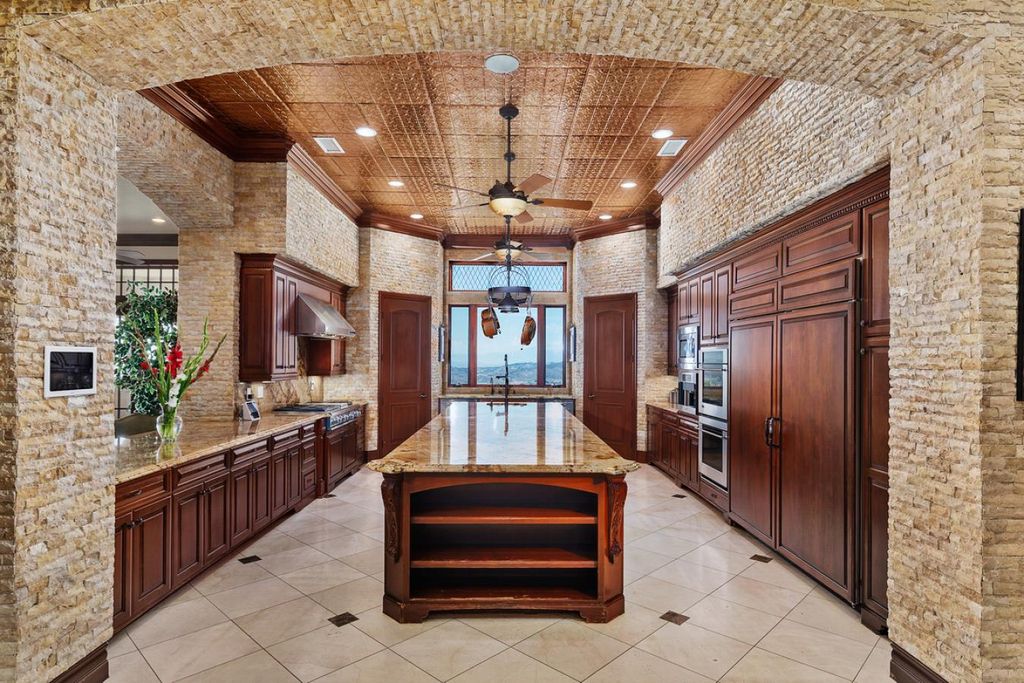 The Home in Murrieta - Villa Dolce Vista, an Italian inspired masterpiece offers luxury amenities and uninterrupted panoramic views of mountains and the valley is now available for sale. This home located at 36852 Calle De Lobo, Murrieta, California