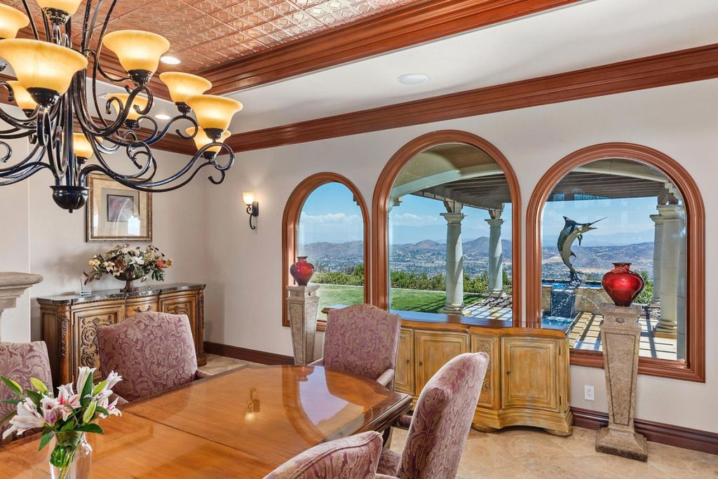 The Home in Murrieta - Villa Dolce Vista, an Italian inspired masterpiece offers luxury amenities and uninterrupted panoramic views of mountains and the valley is now available for sale. This home located at 36852 Calle De Lobo, Murrieta, California