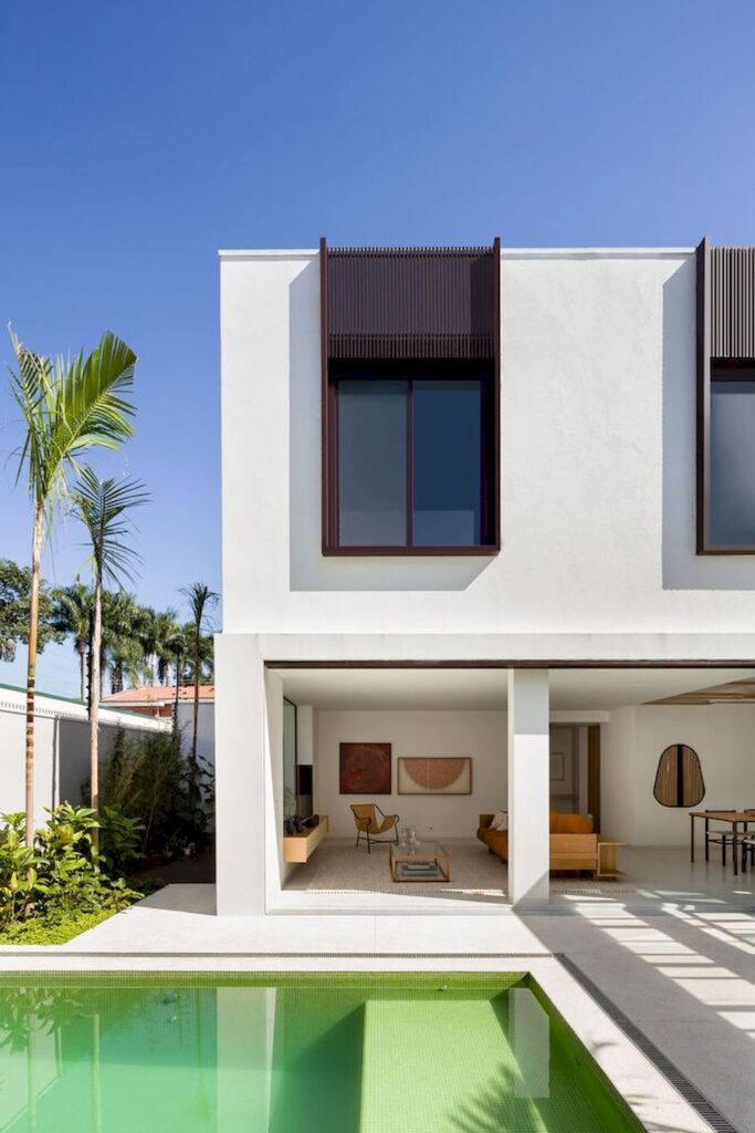 JR House, a Comfort Home in Brazil by Pascali Semerdjian Arquitetos