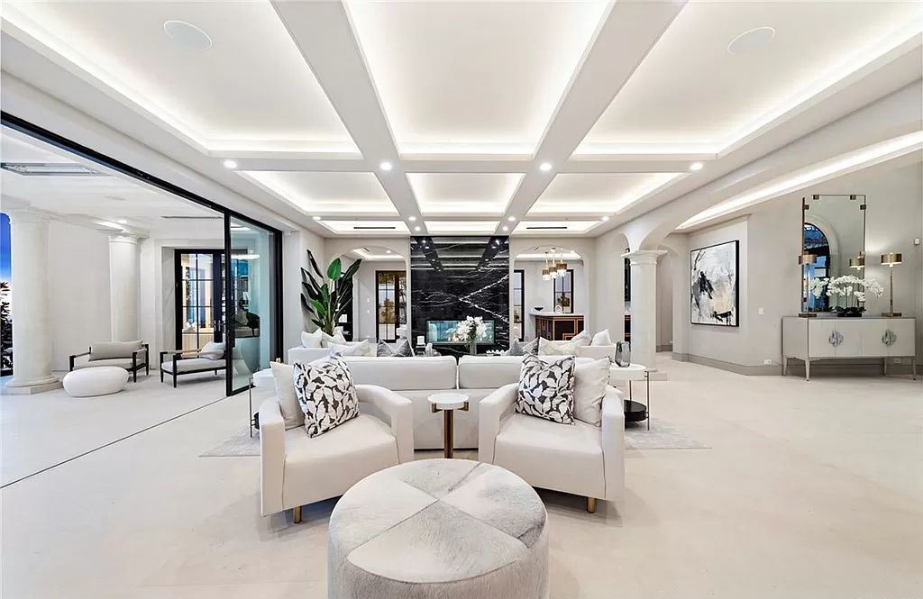 Just-Listed-for-34900000-Brand-New-Villa-in-Newport-Coast-showcases-A-Lifestyle-of-Unparalleled-Luxury-21