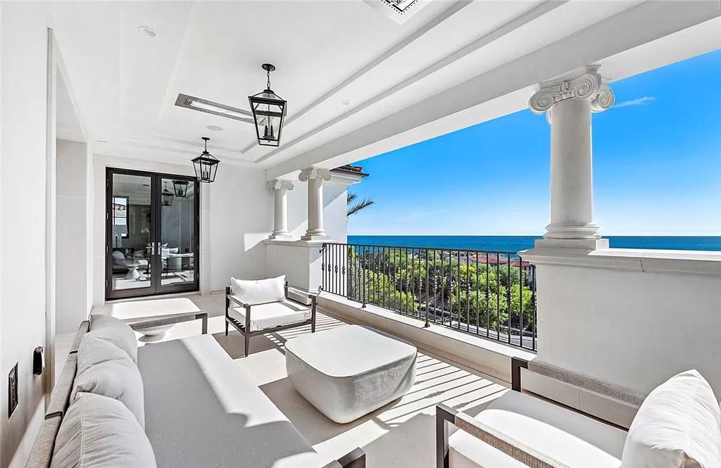 The Villa in Newport Coast, a Crystal Cove’s newest estate with southwest facing views in the exclusive enclave offering a lifestyle of unparalleled luxury is now available for sale. This home located at 22 Midsummer, Newport Coast, California 