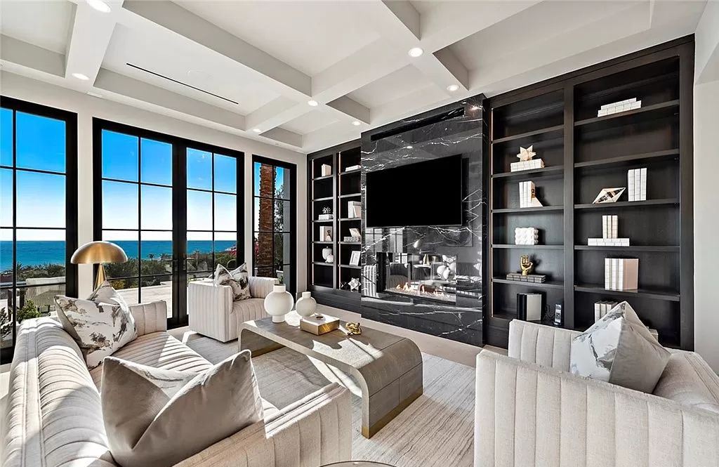 The Villa in Newport Coast, a Crystal Cove’s newest estate with southwest facing views in the exclusive enclave offering a lifestyle of unparalleled luxury is now available for sale. This home located at 22 Midsummer, Newport Coast, California 