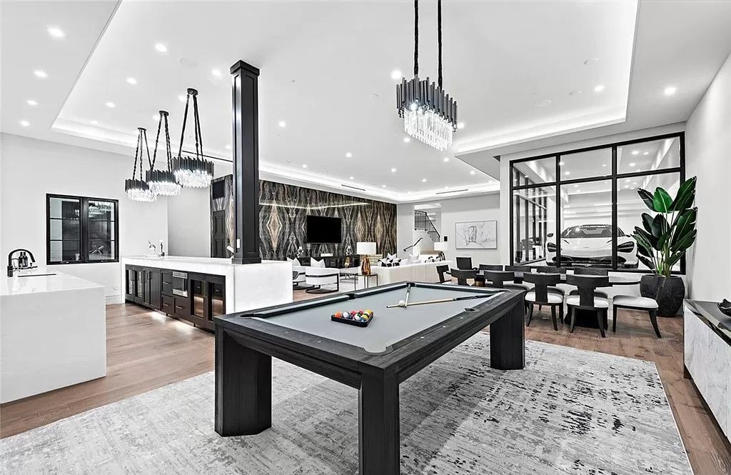 luxury game room