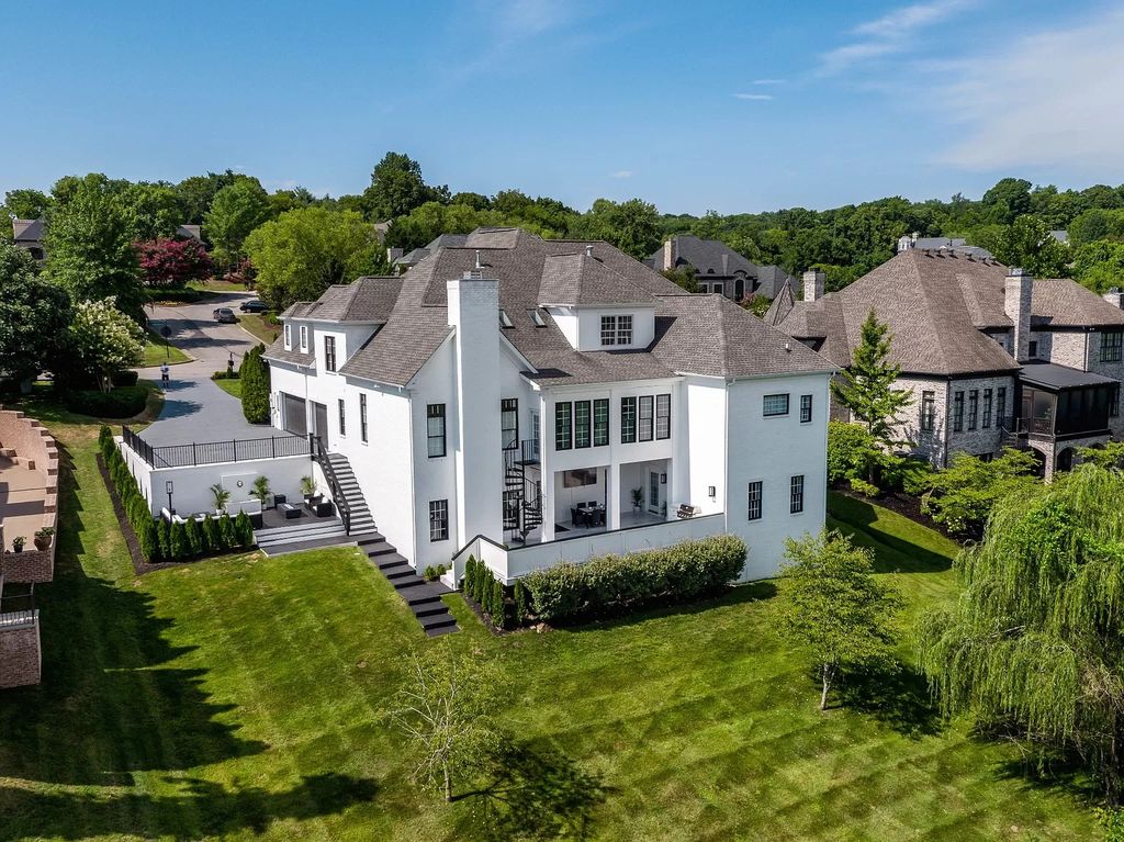 The Estate in Brentwood is a luxurious home with timeless elegant design and modern finishes, now available for sale. This home located at 9572 Hampton Reserve Dr, Brentwood, Tennessee