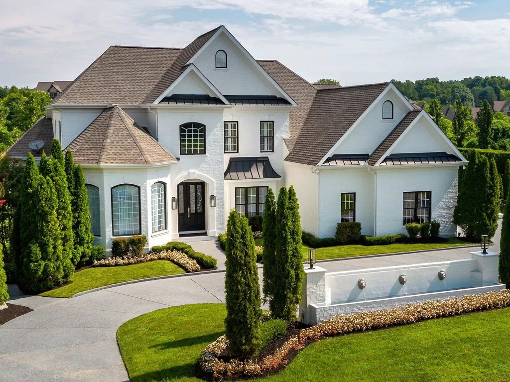 The Estate in Brentwood is a luxurious home with timeless elegant design and modern finishes, now available for sale. This home located at 9572 Hampton Reserve Dr, Brentwood, Tennessee