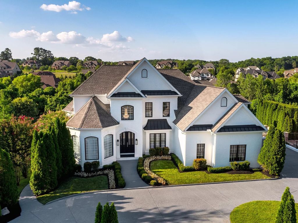 The Estate in Brentwood is a luxurious home with timeless elegant design and modern finishes, now available for sale. This home located at 9572 Hampton Reserve Dr, Brentwood, Tennessee