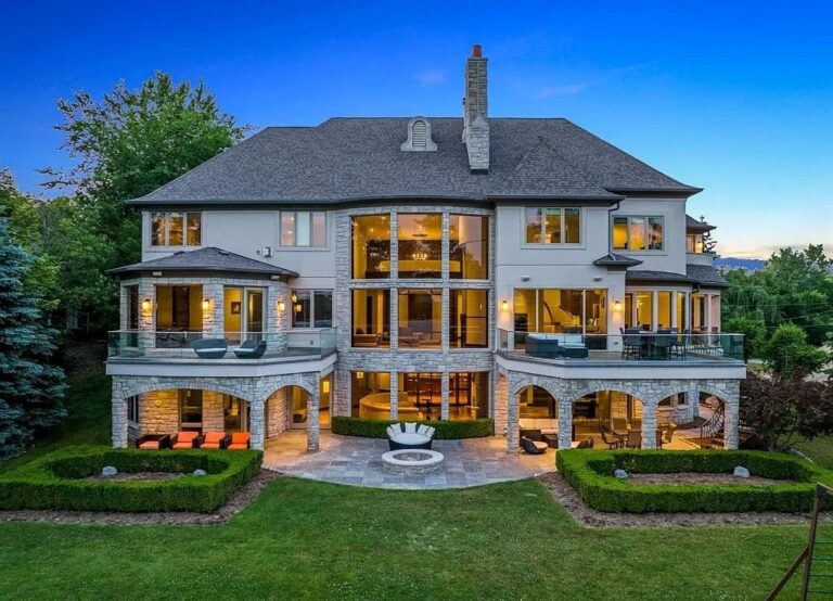 Luxuriously Exquisite Estate with Breathtaking Lake Views in Bloomfield Hills Listed at $5.999 Million