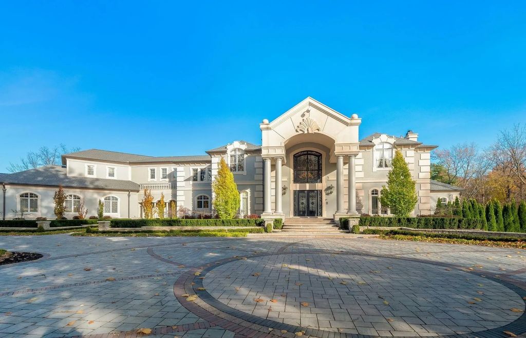 The Estate in Bloomfield Hills is a luxurious home with premium quality finishes and detail throughout now available for sale. This home located at 3499 Franklin Rd, Bloomfield Hills, Michigan; offering 07 bedrooms and 15 bathrooms with 12,143 square feet of living spaces.