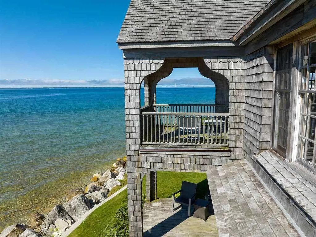 The Homes on Mackinac Island is a luxurious home with astonishing views take your breath away, now available for sale. This home located at 7575 Main St, Mackinac Island, Michigan