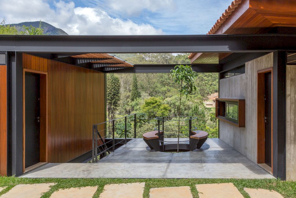 Piano House with Contemporary Architecture by Ao Cubo Arquitetura