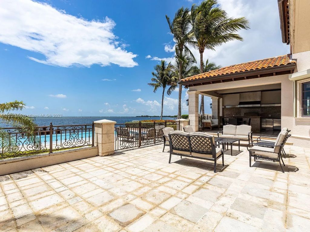 The Home in Miami, a spectacular Mediterranean 2-story waterfront residence with incredible unobstructed views of Biscayne Bay is now available for sale. This home located at 1940 S Bayshore Ln, Miami, Florida