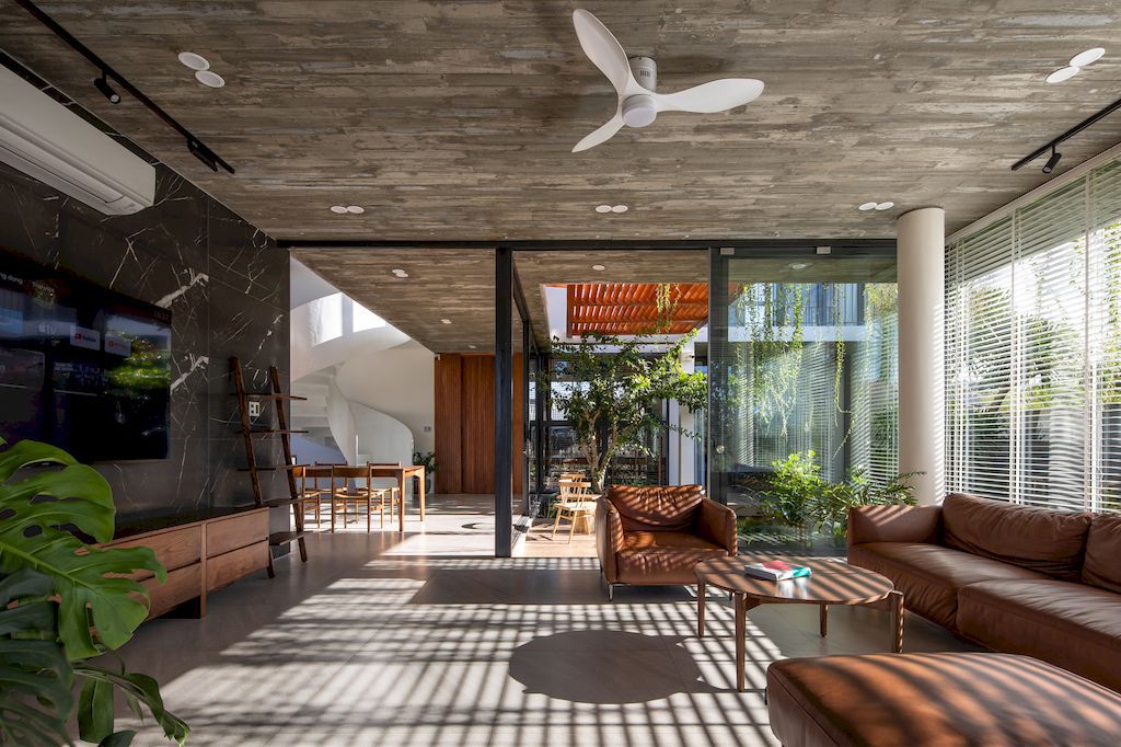TA House Connects Living Space and Nature by M+TRO.Studio
