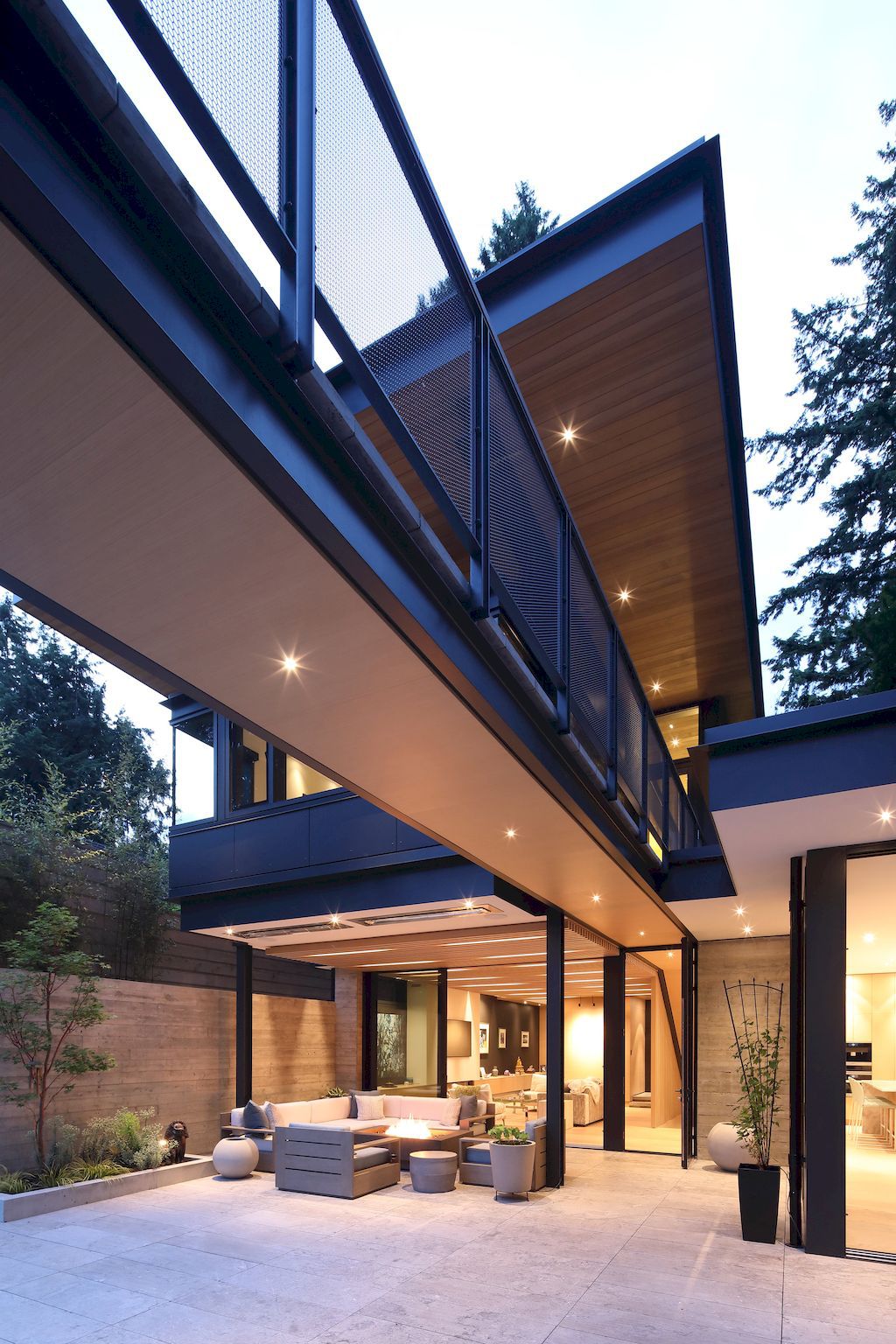The Bridge House with Modern Aesthetic by Vallely Architecture
