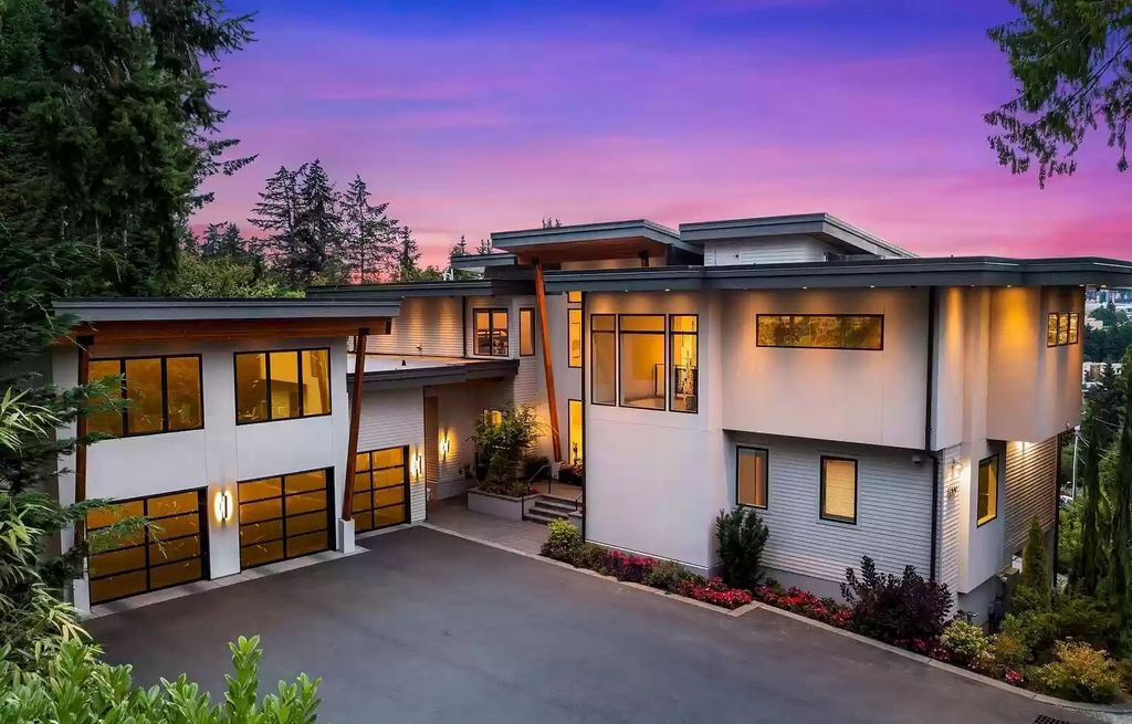 The Estate in Bellevue is a luxurious home of casual elegance and total privacy now available for sale. This home located at 209 Northside Road, Bellevue, Washington; offering 07 bedrooms and 10 bathrooms with 10,270 square feet of living spaces.