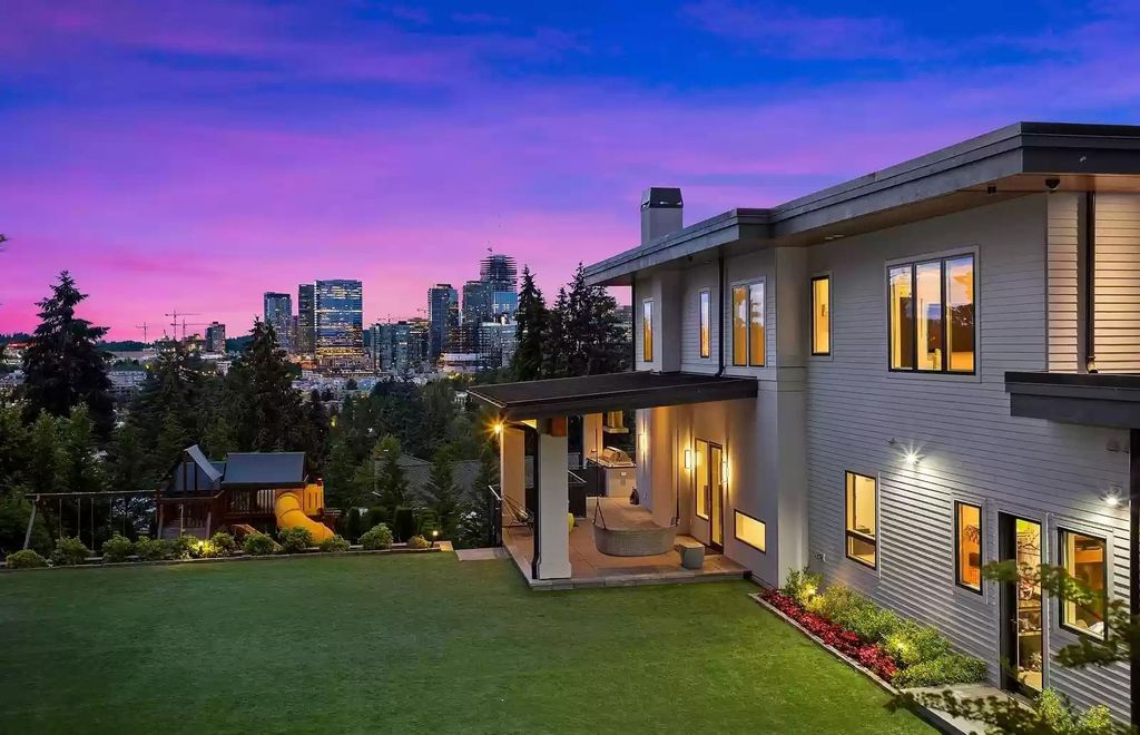 The Estate in Bellevue is a luxurious home of casual elegance and total privacy now available for sale. This home located at 209 Northside Road, Bellevue, Washington; offering 07 bedrooms and 10 bathrooms with 10,270 square feet of living spaces.