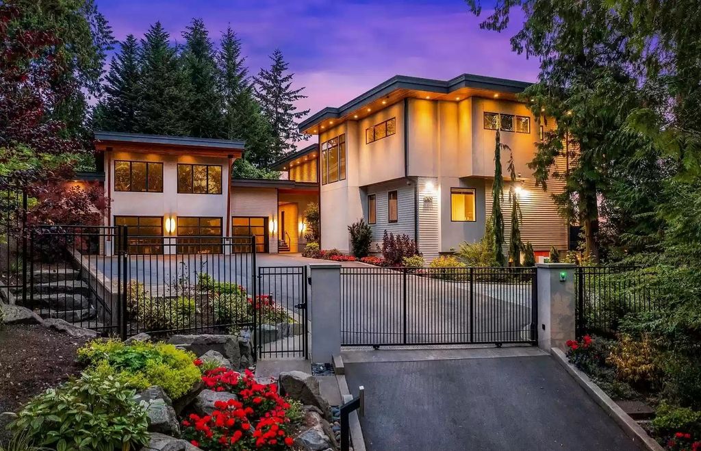 The Estate in Bellevue is a luxurious home of casual elegance and total privacy now available for sale. This home located at 209 Northside Road, Bellevue, Washington; offering 07 bedrooms and 10 bathrooms with 10,270 square feet of living spaces.