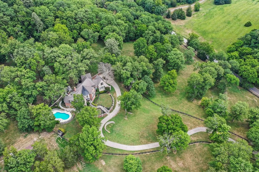 The Estate in Franklin is a luxurious home showcasing limitless facilities for your leisure on an intimate or grand scale now available for sale. This home located at 3115 McMillan Rd, Franklin, Tennessee; offering 04 bedrooms and 08 bathrooms with 9,294 square feet of living spaces. 