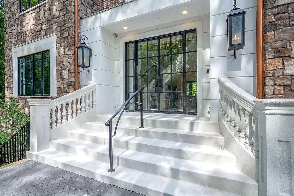 The Home in Atlanta is one of the most impressive and well built homes that i have ever seen, now available for sale. This home located at 1710 Adams Dr SW, Atlanta, Georgia