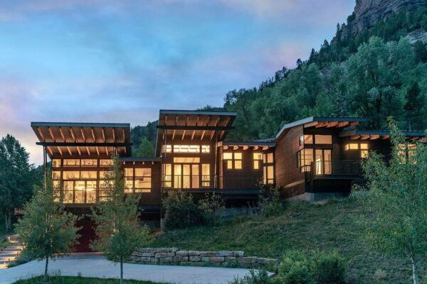 Asking for $12 Million, This Modern Architectural Mountain Home in Telluride features Comfortable Living and A Seamless Indoor Outdoor Flow