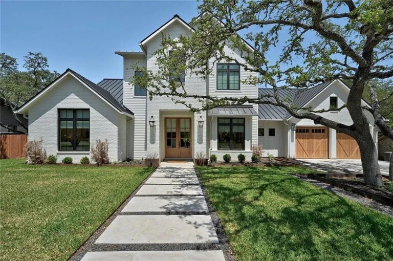 A Stunning Modern Farmhouse filled with Warmth and Casual Sophistication Asks $3.995 Million in Austin