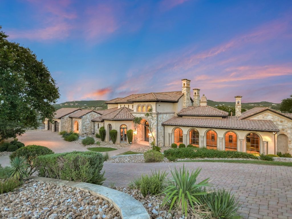 The Estate in Jonestown, a stunning estate constructed and situated at the end and hilltop area of The Peninsula on North Lake Shore Lake Travis is now available for sale. This home located at 16904 Regatta Cv, Jonestown, Texas