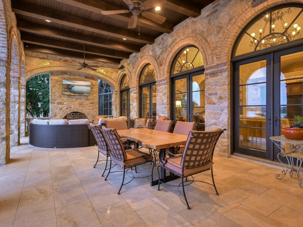 The Estate in Jonestown, a stunning estate constructed and situated at the end and hilltop area of The Peninsula on North Lake Shore Lake Travis is now available for sale. This home located at 16904 Regatta Cv, Jonestown, Texas