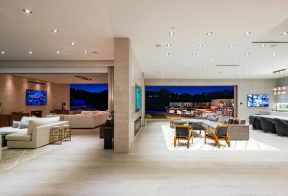 Beverly Hills Mansion with Dramatic Views was Designed and Built to The ...