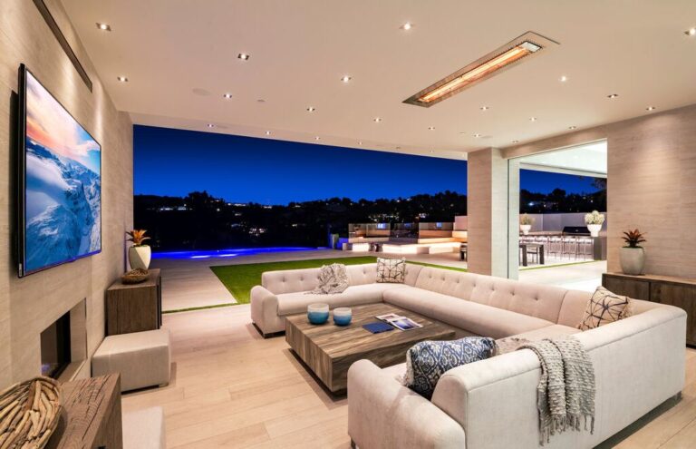 Beverly Hills Mansion with Dramatic Views was Designed and Built to The Absolute Highest Level Seeking for $24.5 Million