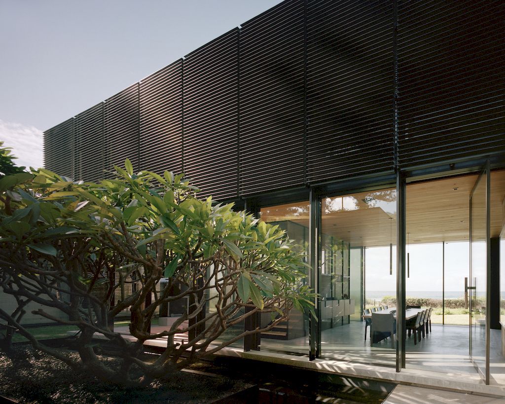 Bilgola Beach House Transforms with Operable Shutters by Olson Kundig