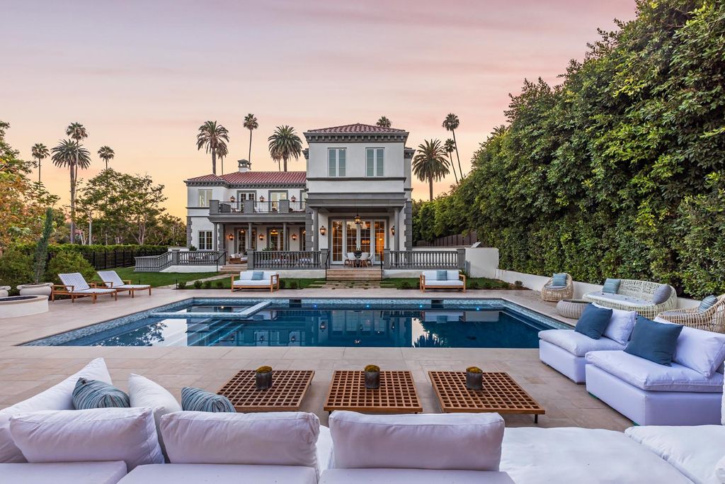 The Estate in Beverly Hills, a brand new architectural triumph combines classic opulence and the modern feel of today with its exquisite features and luxurious quality finishes is now available for sale. This home located at 802 Foothill Rd, Beverly Hills, California
