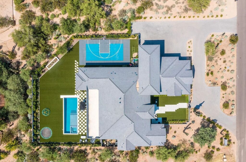 The Home in Scottsdale, a thoughtfully designed modern masterpiece offers pure luxury and the exquisite views of the Sunset through the Mountains is now available for sale. This home located at 23416 N 84th St, Scottsdale, Arizona