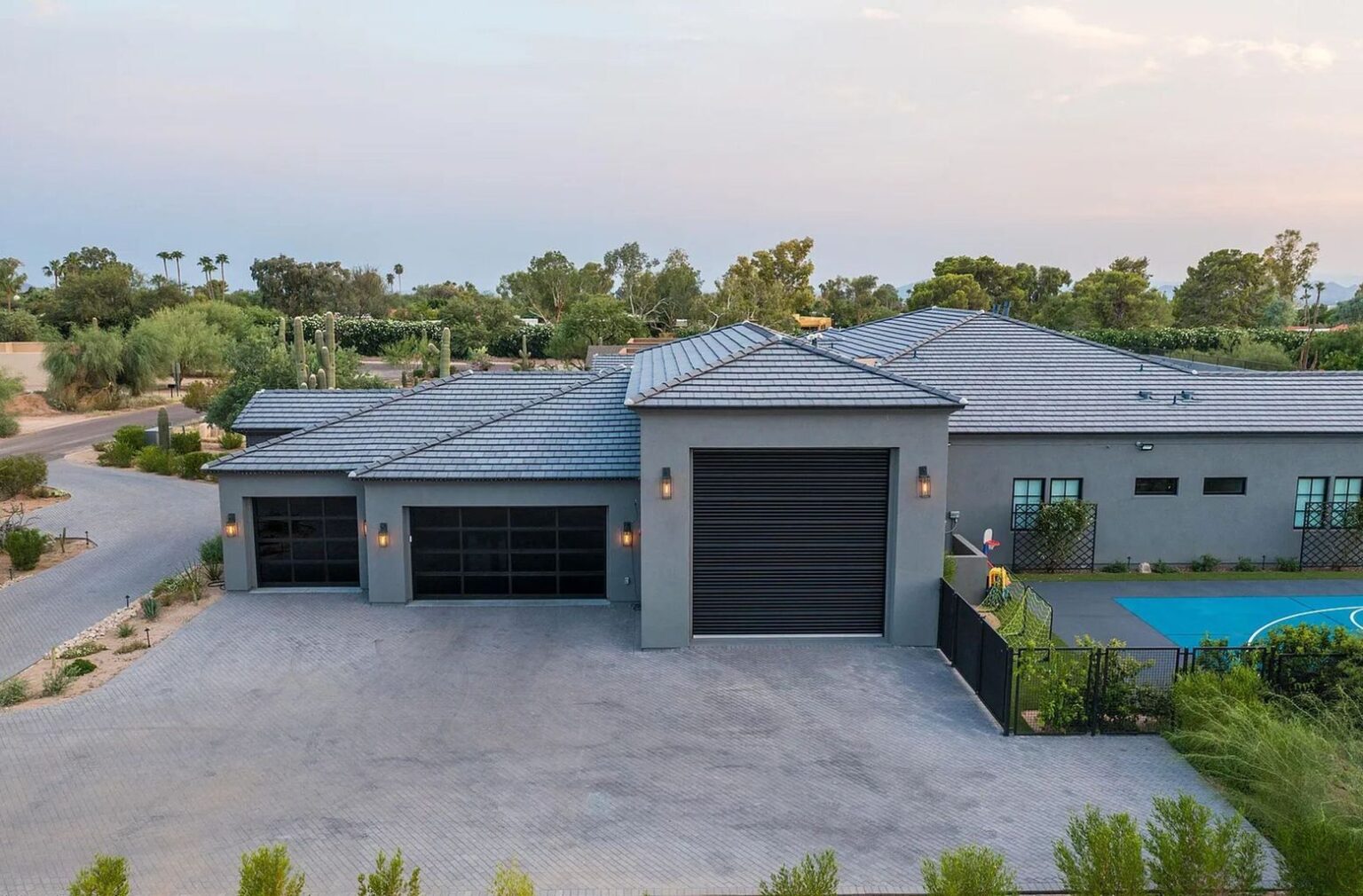 Breathtaking Custom Estate in The Heart of Scottsdale with Spectacular